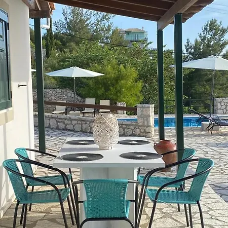 Villa Skyfall